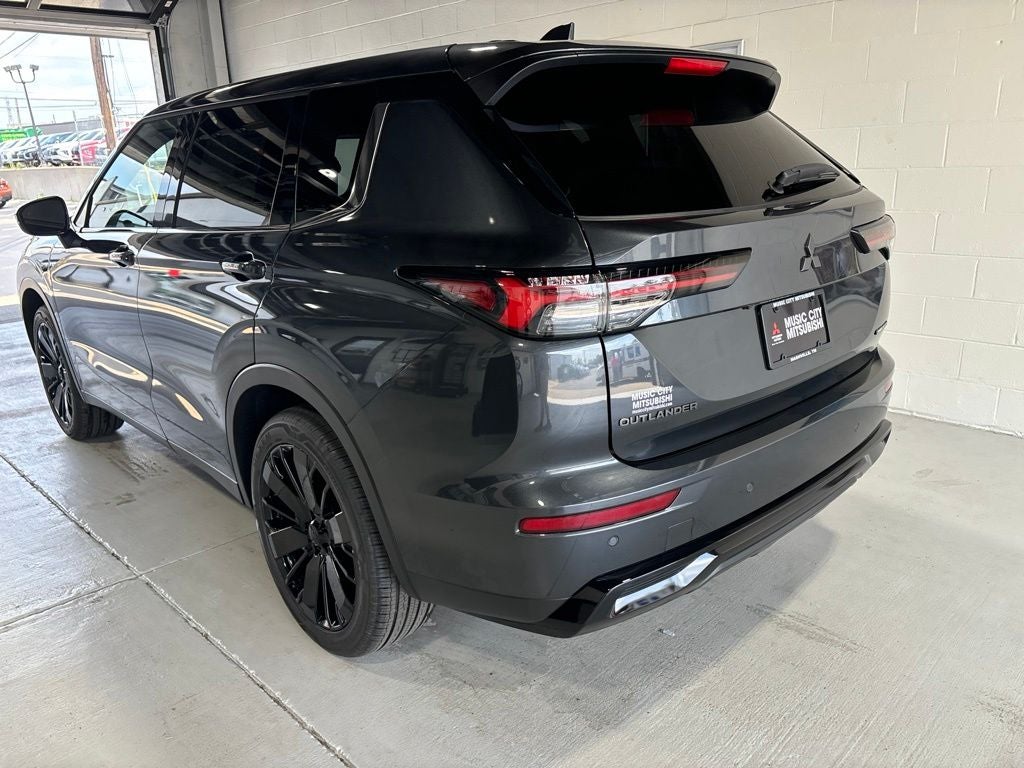 2026 Mitsubishi Outlander LE