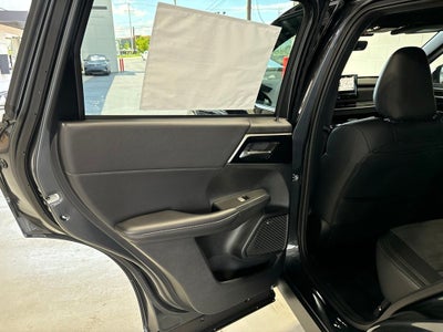 2026 Mitsubishi Outlander LE