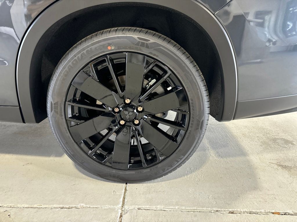 2026 Mitsubishi Outlander LE