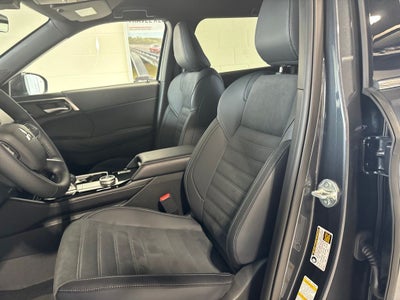 2026 Mitsubishi Outlander LE