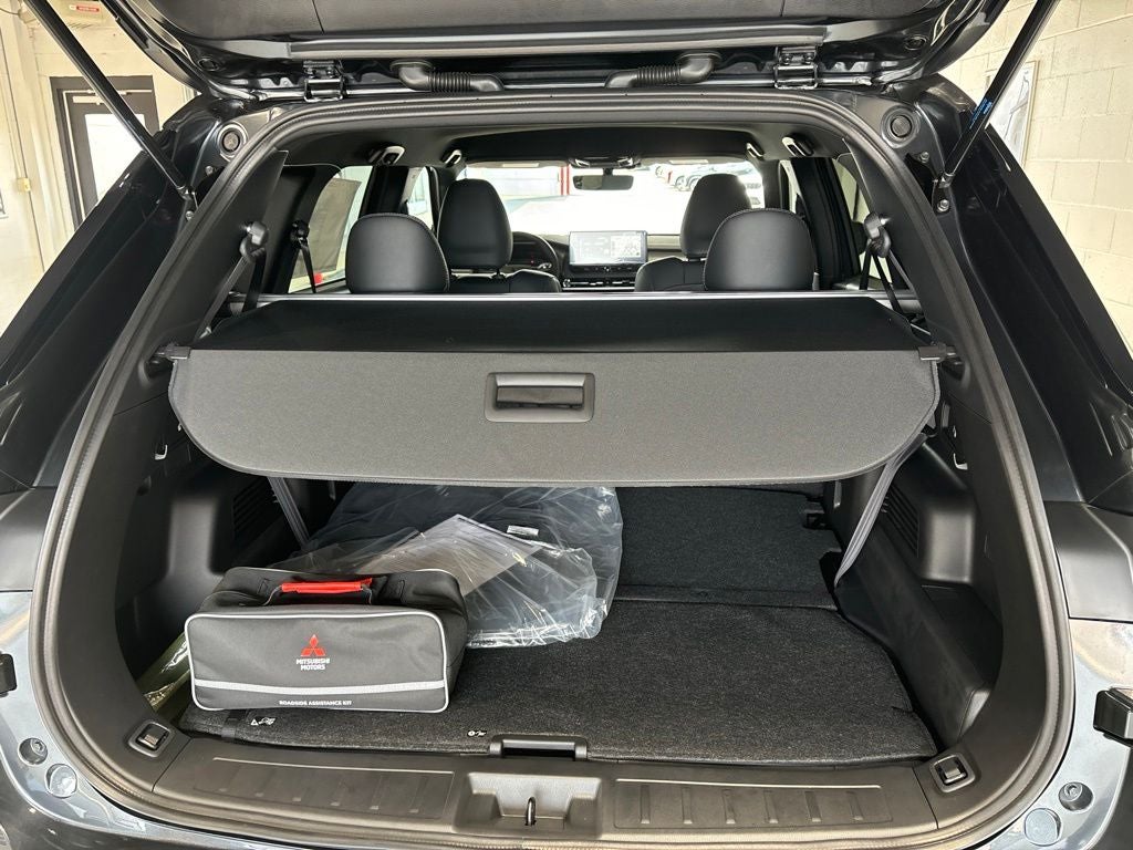 2026 Mitsubishi Outlander LE