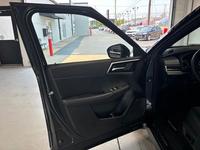 2026 Mitsubishi Outlander LE