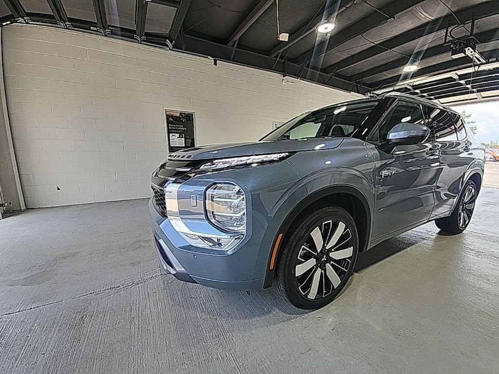 2026 Mitsubishi Outlander PHEV SEL