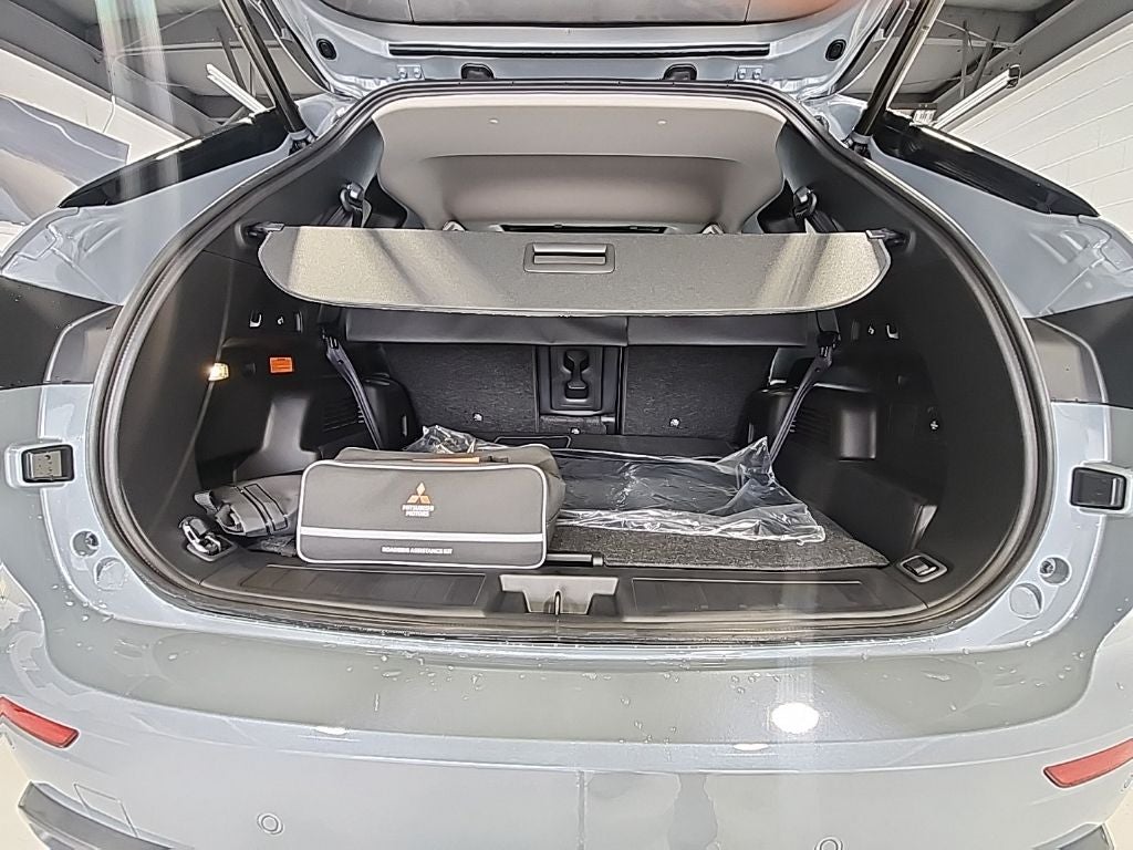 2026 Mitsubishi Outlander PHEV SEL