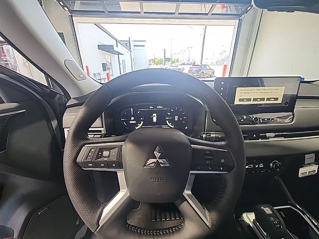 2026 Mitsubishi Outlander PHEV SEL