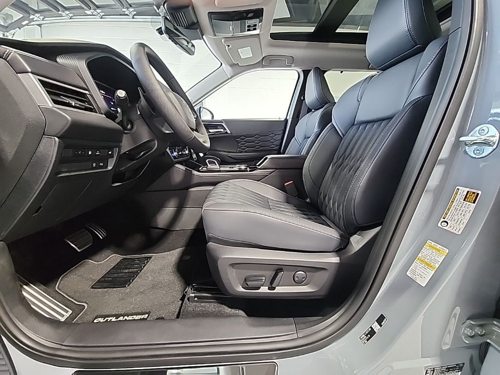 2026 Mitsubishi Outlander PHEV SEL