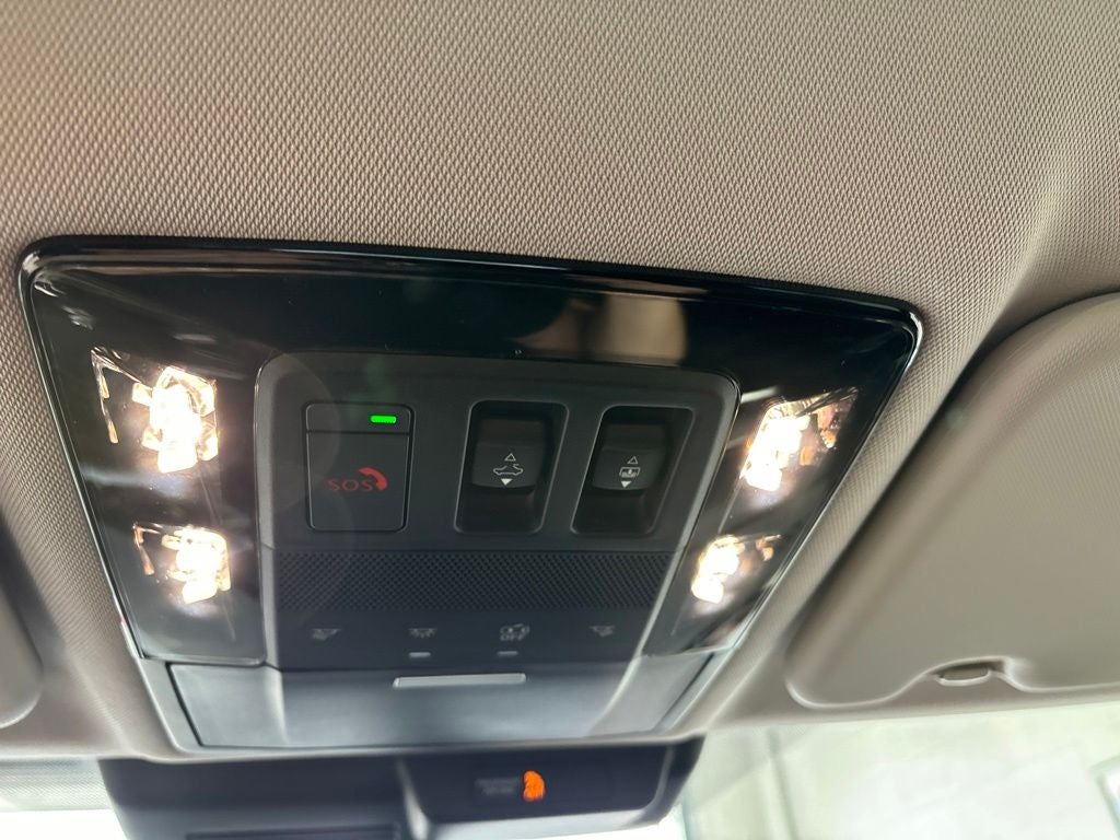 2026 Mitsubishi Outlander PHEV SEL