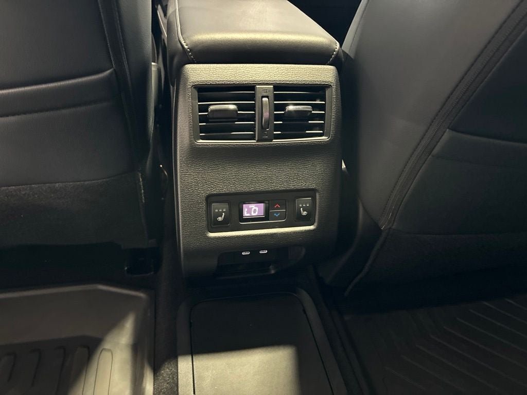 2026 Mitsubishi Outlander PHEV SEL