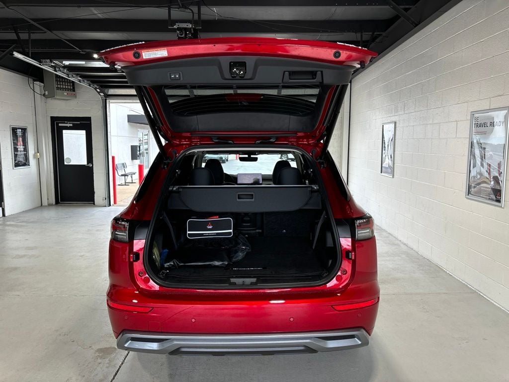 2026 Mitsubishi Outlander PHEV SEL