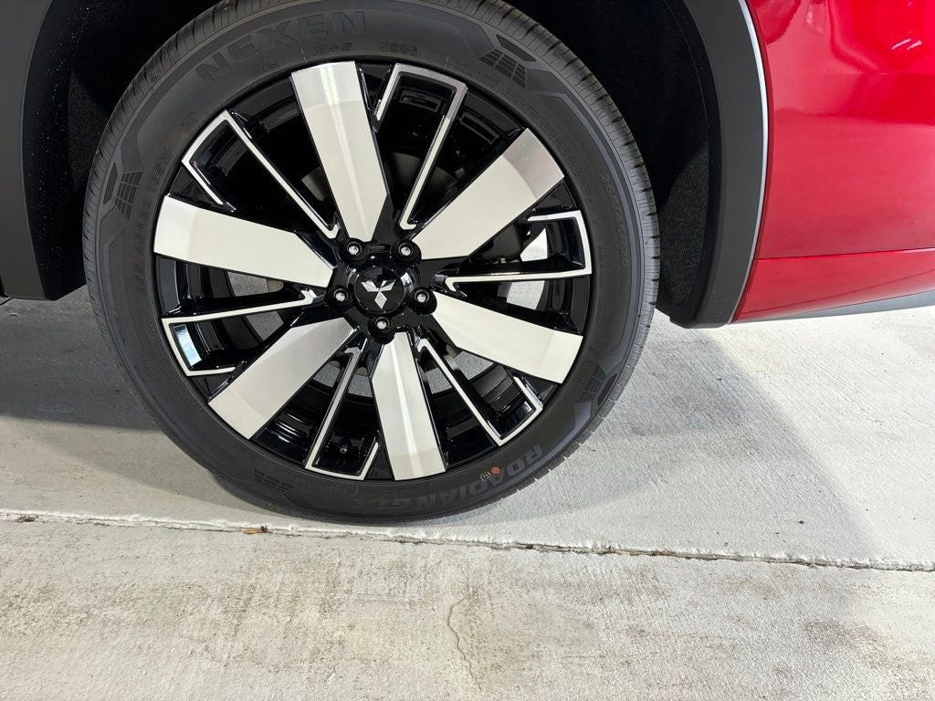 2026 Mitsubishi Outlander PHEV SEL