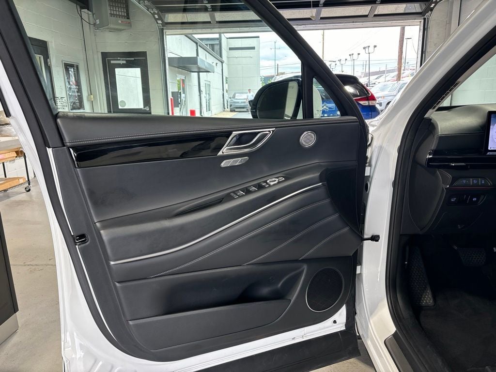 2025 Genesis GV80 2.5T